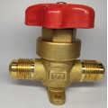 Castel hand valve 6210/6 3/4 SAE flare type
